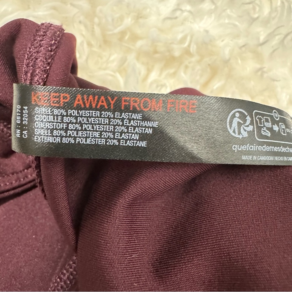 Free People Resilience Slim Leg Flare Yoga Pants Leggings in Fig Jam Size XL - Picture 12 of 13